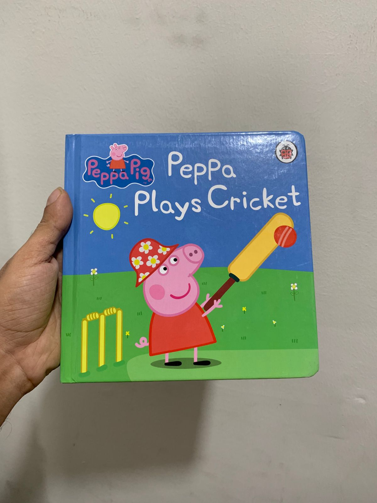 Peppa Pig: Peppa Plays Cricket