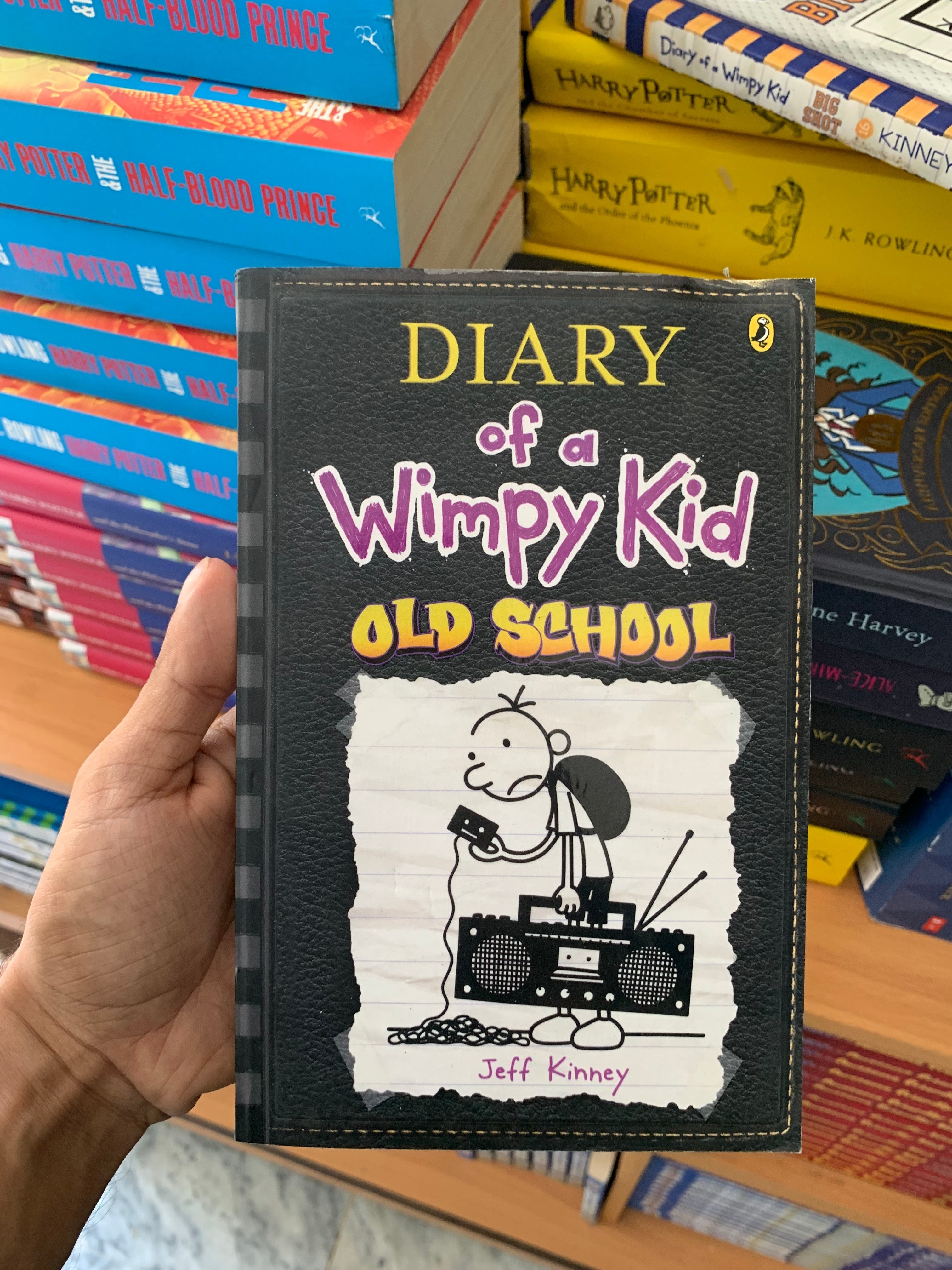 Diary of a Wimpy Kid 10. Old School (Original Imported Edition) Booklify