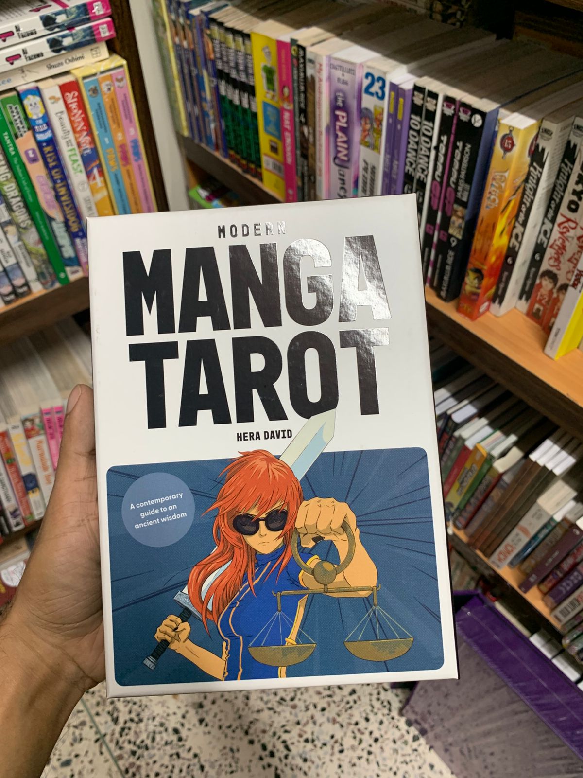 Modern Manga Tarot  (Original Edition) Booklify