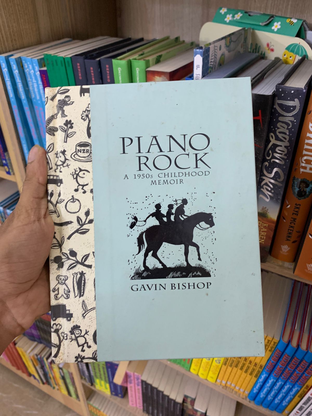Zach King: The Magical Mix-Up  (Original Edition) Booklify