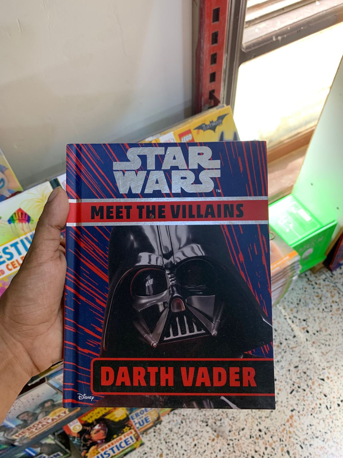 Disney Pixar Toy Story 4 The Official Guide (Dk Disney) (Original Edition) Booklify